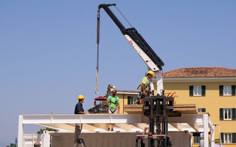 Lee más sobre el artículo Las 10 normas de seguridad esenciales para los trabajos en altura