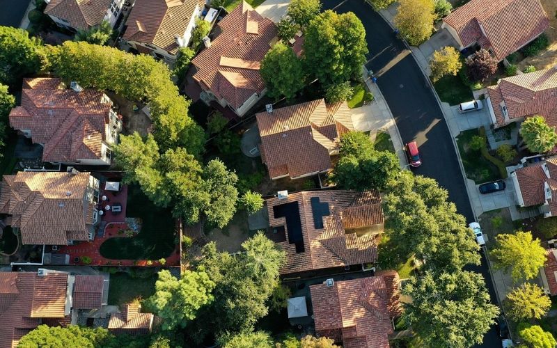 Lee más sobre el artículo Reformar con conciencia ecológica, el futuro de la arquitectura sostenible